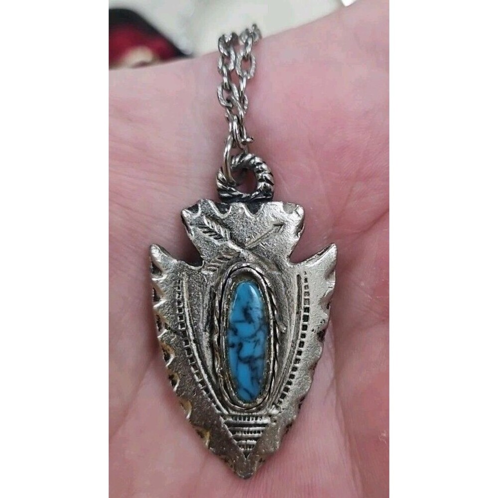 Silver Tone Arrowhead Pendant Necklace - Turquoise Center - SUPER RARE